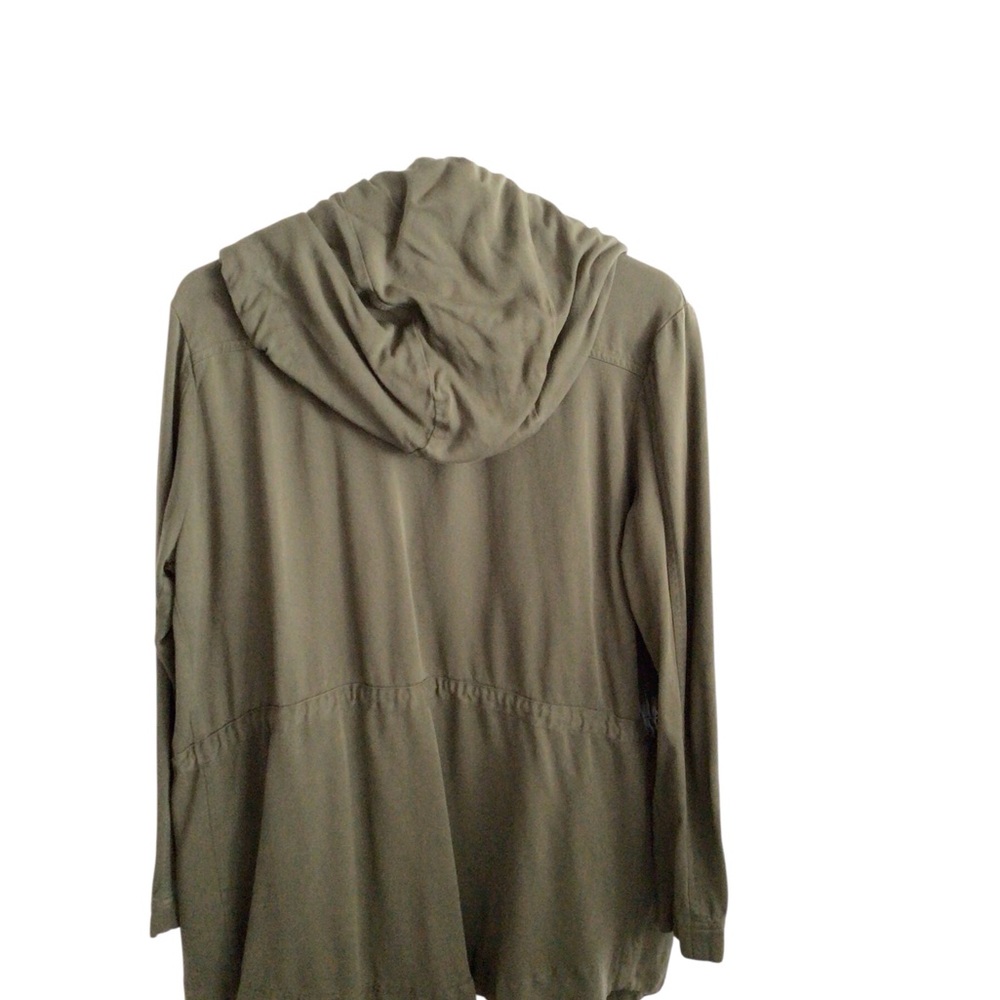 Billabong - Picture 2 of 2